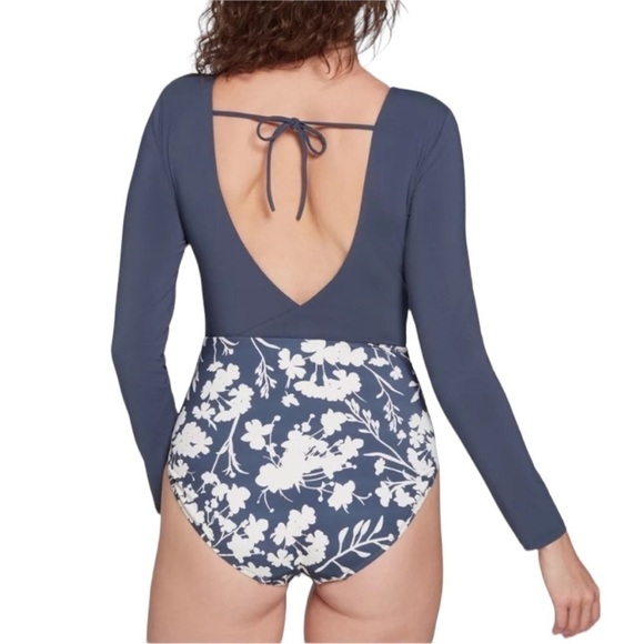 CALIA Carrie Underwood Blue/White Floral Print Long Sleeve Modest Swimsuit Sz 12 - Picture 4 of 11